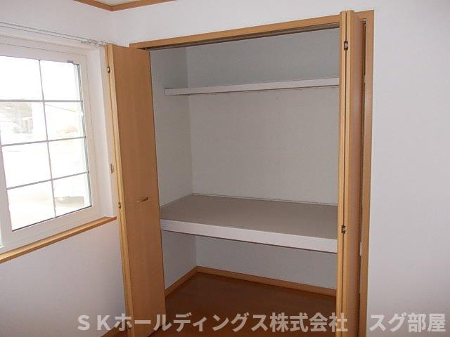 サンヒルズＡの収納