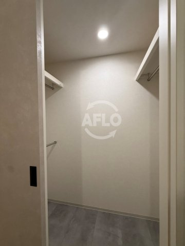 アーバネックス堺筋本町　開平小学校区の収納|アーバネックス堺筋本町　ウォークインクローゼット