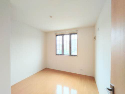 【居間・リビング】 | グランマストシエロ Ⅰ棟 | ゆったり過ごせる居間です