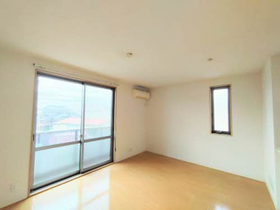 【居間・リビング】 | グランマストシエロ Ⅰ棟 | こちらの居間で趣味の時間をお楽しみください