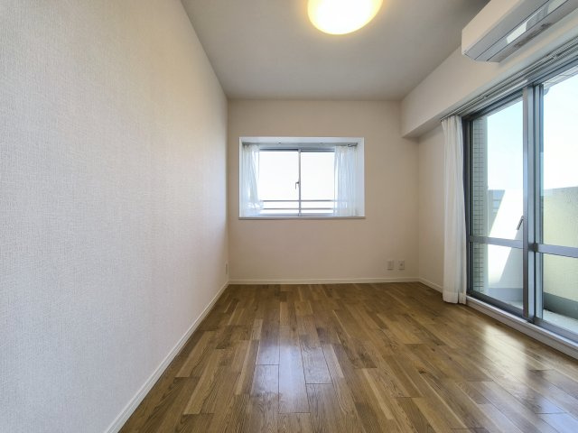 モアステージ吉川ライネスハイムD棟の洋室|スタンダードな洋室です