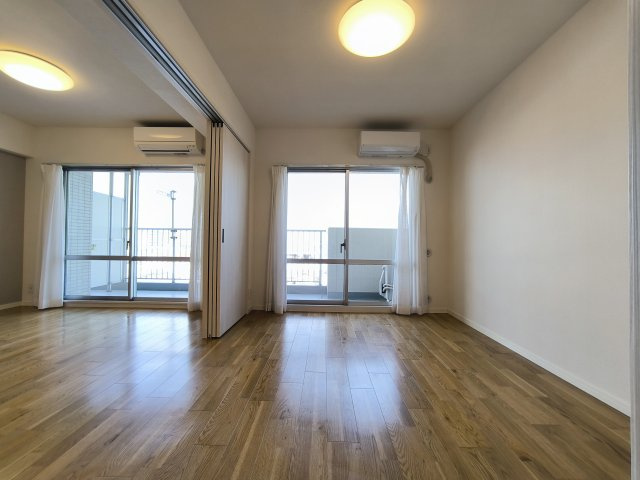 モアステージ吉川ライネスハイムD棟の洋室|広々とした洋室です