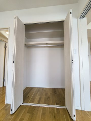 モアステージ吉川ライネスハイムD棟の収納|便利な収納スペースです