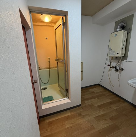 第5天谷コーポの玄関