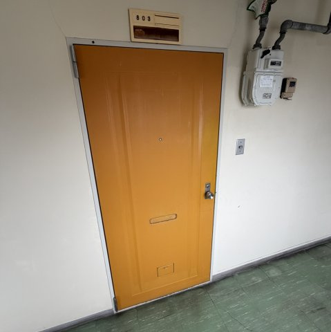 第5天谷コーポの玄関