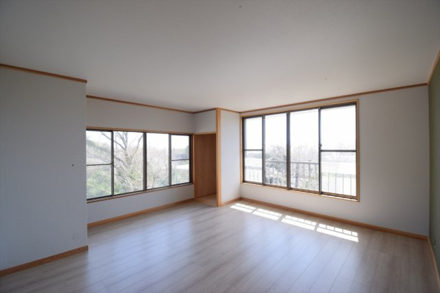 【洋室】 | 大室高原別荘地　戸建