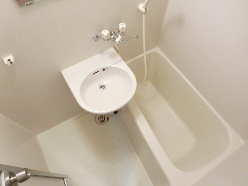 サンビレッジ段原の内装|明るい室内です