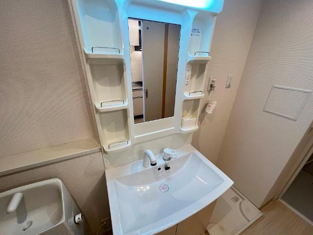 サンライズ昭和の洗面所|洗髪洗面化粧台