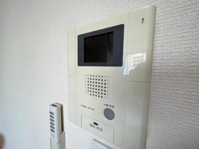サンライズ昭和の内装|カメラ付インターホン