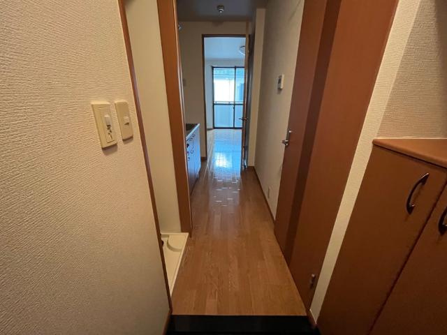 シェルル大町の内装|廊下