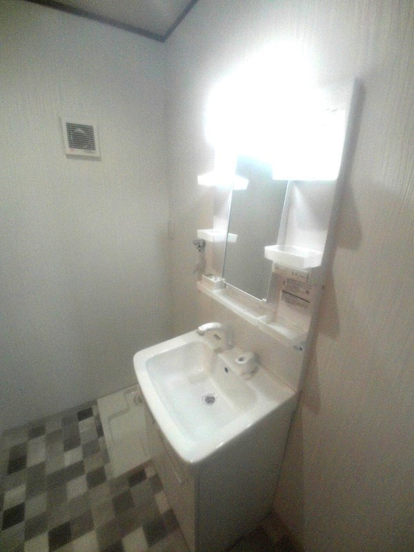 テルママーレ茶園場町の洗面所