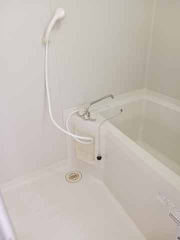 ニューマリッチ川成の浴室|日々の疲れを癒すお風呂付です