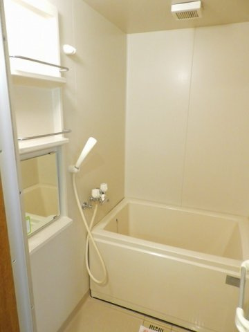 アイランド古本の洗面所|広い洗面スペース