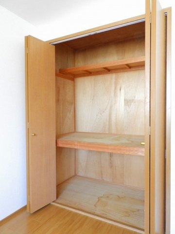 アイランド古本の収納|十分な収納スペースがあります