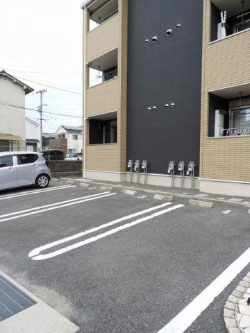 アンジュの駐車場|駐車場完備です