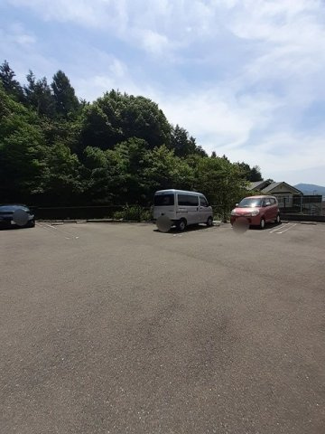ウーノの駐車場|駐車場です