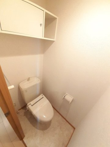 プロムナードのトイレ|落ち着いた色調のトイレです