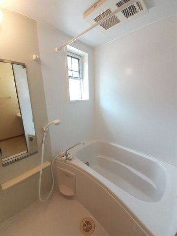 メリディオ　Ⅰ番館の浴室|コンパクトで使いやすいお風呂です