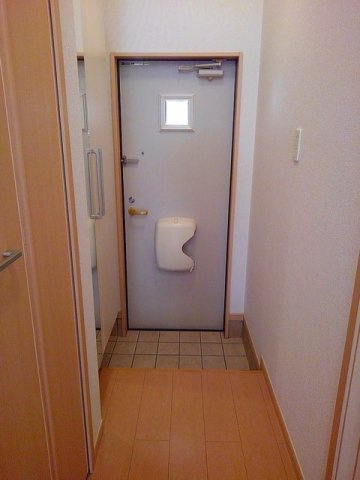 サニーガ－デン　Ａの玄関|毎日通る玄関はこちらです