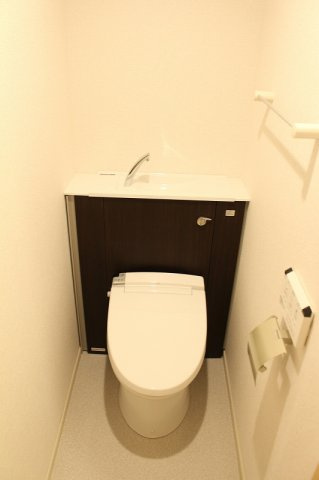 ベルソーラのトイレ|ゆったりとした空間のトイレです