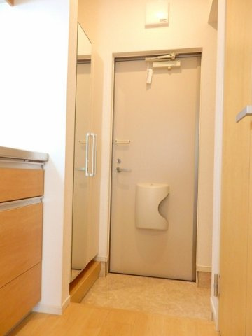 メゾンパルフェⅢの玄関|毎日通る玄関はこちらです