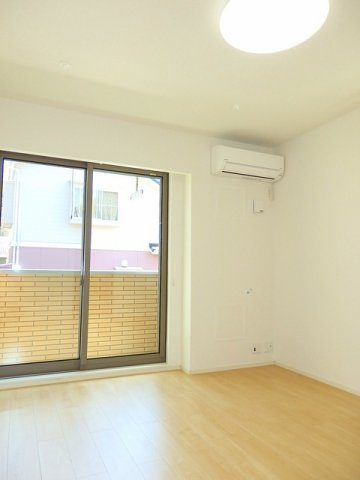 メゾンパルフェⅢの居間・リビング|ゆったり過ごせるリビングです