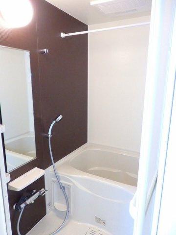 メゾンパルフェⅢの浴室|日々の暮らしに欠かせないお風呂です