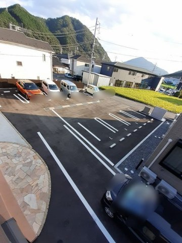 Ｏｆｆｉｎｇの駐車場|駐車場があります