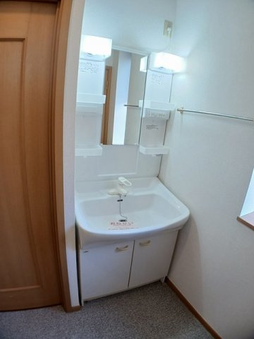 サンフィールドの洗面所|使いやすい洗面所です