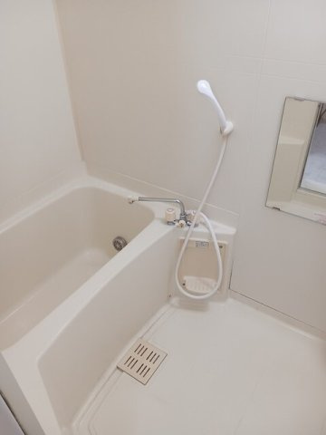 ヒルズハウス　ソレイユの浴室|コンパクトで使いやすいお風呂です