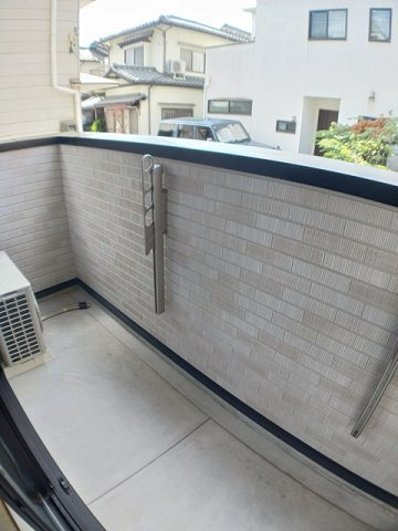 フリーデンのバルコニー|開放的で明るい空間を演出してくれるバルコニーです