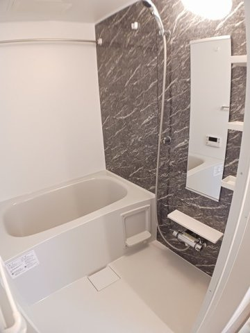 フリーデンの浴室|日々の疲れを癒すお風呂付です