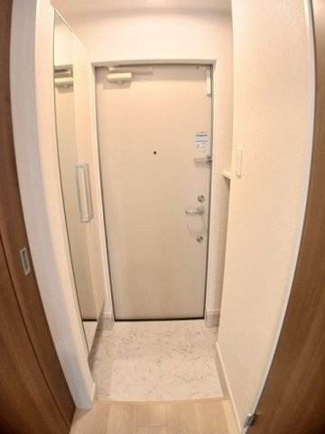 フリーデンの玄関|収納もある玄関です