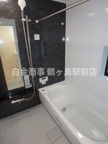 坂戸市仲町新築戸建の浴室