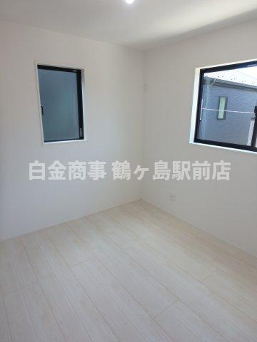 坂戸市仲町新築戸建の洋室