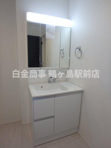 坂戸市仲町新築戸建の独立洗面台