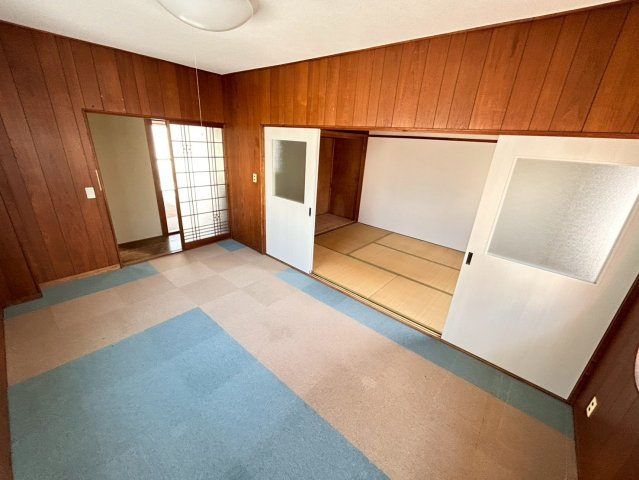 安城市朝日町貸店舗　1～2階の内装