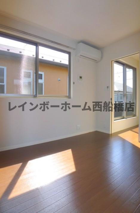 メゾンA&Tの居間・リビング