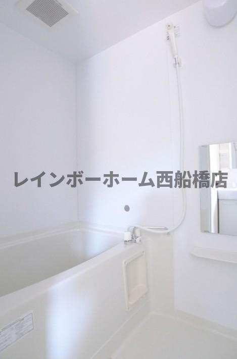 メゾンA&Tの浴室