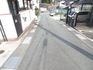 【前面道路含む現地写真】 | 川西市鼓が滝3丁目12の17　中古一戸建て