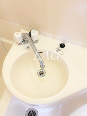 【洗面所】 | リベロ新中野 | 洗面台です。