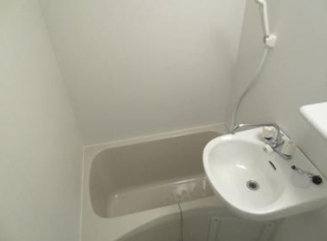 AZEST-RENT上池台の浴室|お風呂です。
