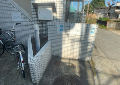 【庭】 | プレール小田急相模原 | 物件によっては、入居者が個人的に使用できる専用庭がついているものもあります。また、住宅の中にある土間の部分を庭と呼ぶこともあります。庭の用途は住む人によって変わり、それによってデザインもさまざまです。