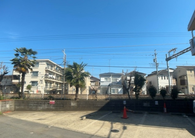 【展望】 | プレール小田急相模原 | 眺望を気にして物件を探す場合、前面に建物が建っていないか現地で確認しましょう！前面に建物があると景色はもちろん、日当たりや風通しにも影響が出てきます。住んだ時のことを想像しながら現地見学をしましょう。