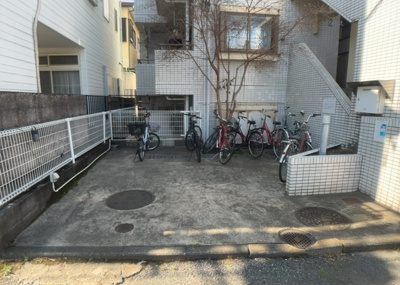 【駐輪場】 | プレール小田急相模原 | マンションの駐輪場は、事前に空きがあるか確認を取ると安心です。せっかく入居したのに駐輪スペースがない！なんてことになったら大変ですよね。そこで、内見時や購入前にはまず事前に確認しておくと良いでしょう。