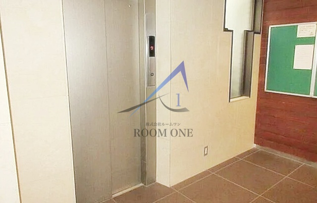 中銀第二東上野マンシオンのその他共用部分|エレベーターです。