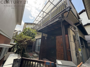 仁川うぐいす台戸建の外観
