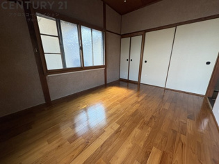 仁川うぐいす台戸建の寝室