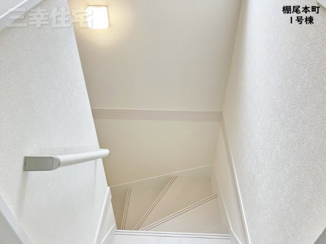 碧南市棚尾本町の設備|階段やトイレには手すりがあります。転落の防止や体への負担を軽減します♪