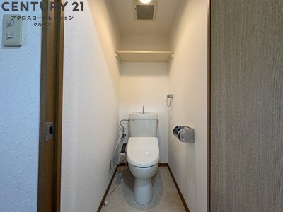 シンプルで掃除のしやすいトイレです！